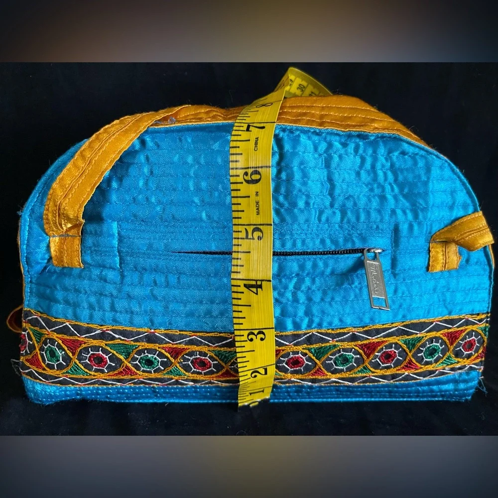Vintage silk shoulder purse with pockets colorful fun Boho